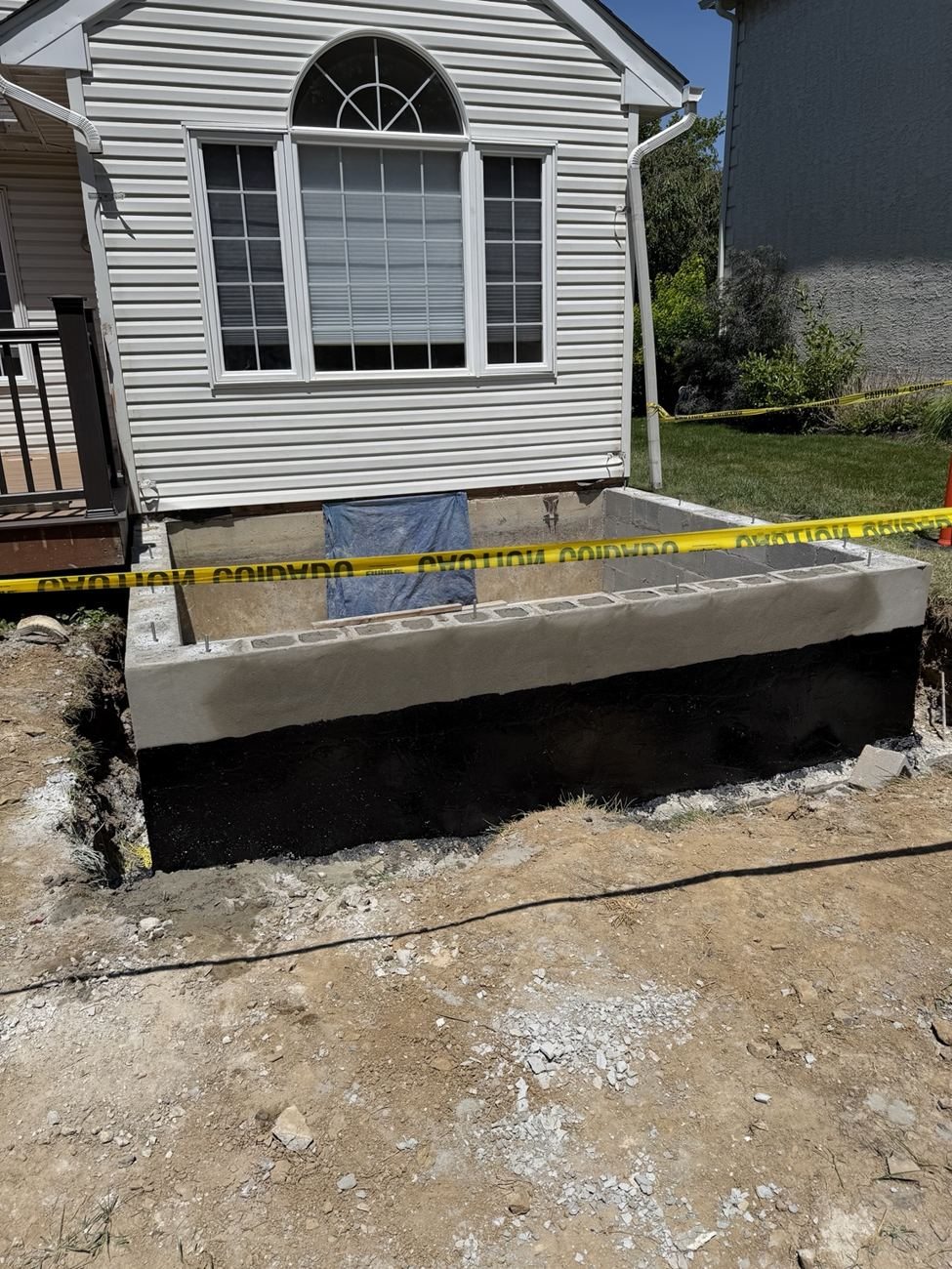 Custom Thermal Bluestone Porch & Curved Walkway project photo 10